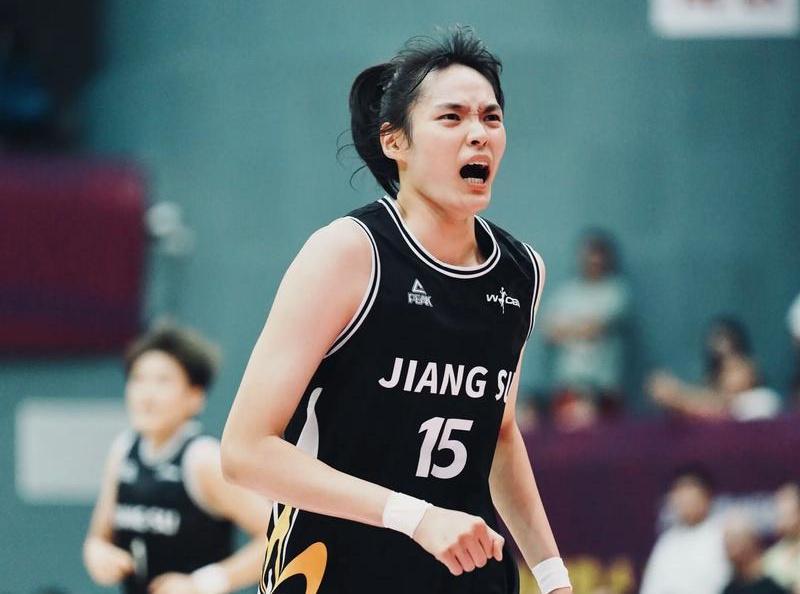 新葡京娱乐-轰17+5力扛坎贝奇!中国女篮26岁2米悍将进化:宫鲁鸣征召她?